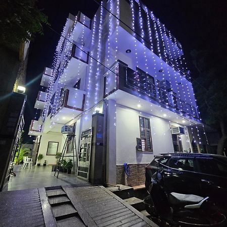 Shri Krishna Divine Dham Mathura Exterior foto